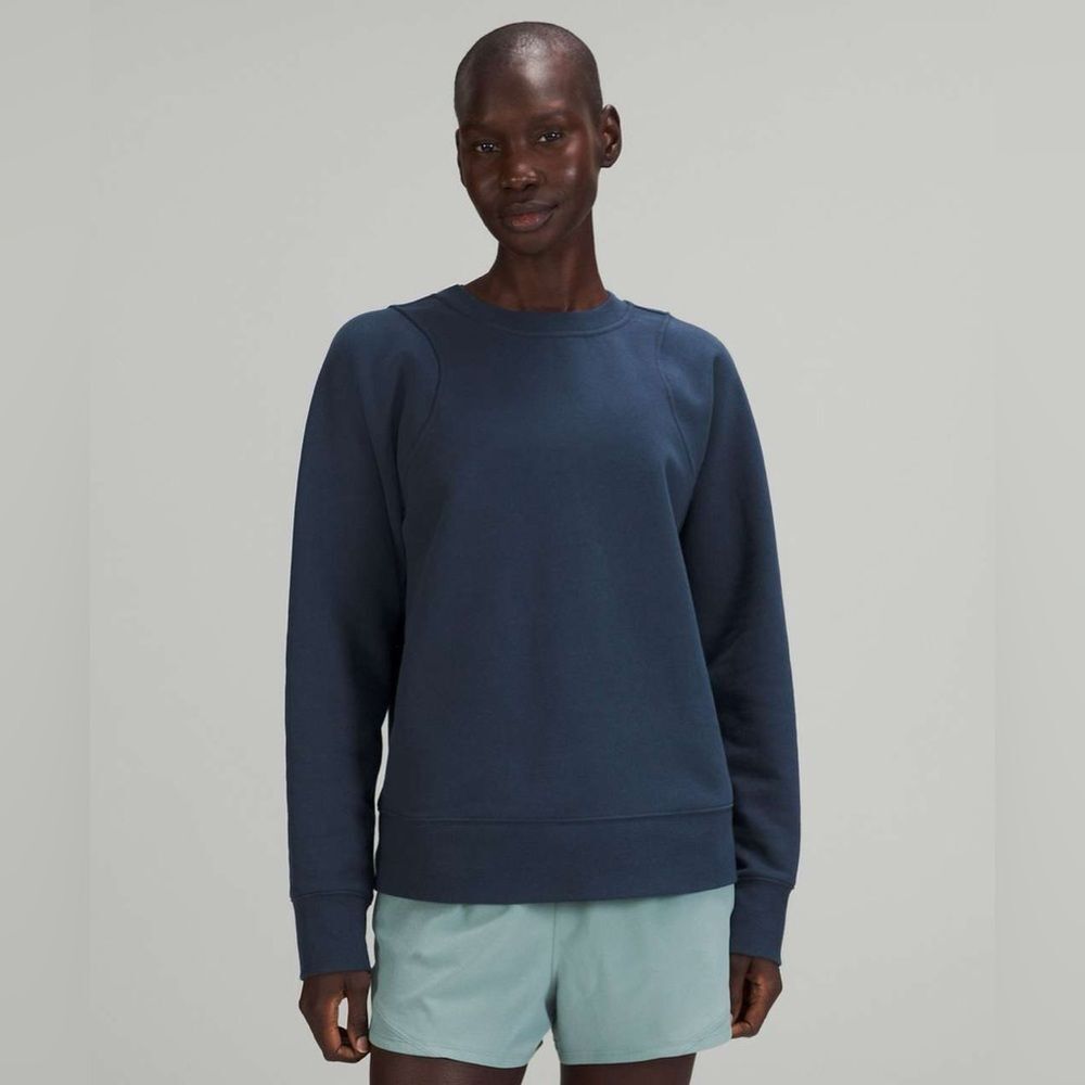 Lululemon Loungeful Crewneck Pullover in Mineral Blue